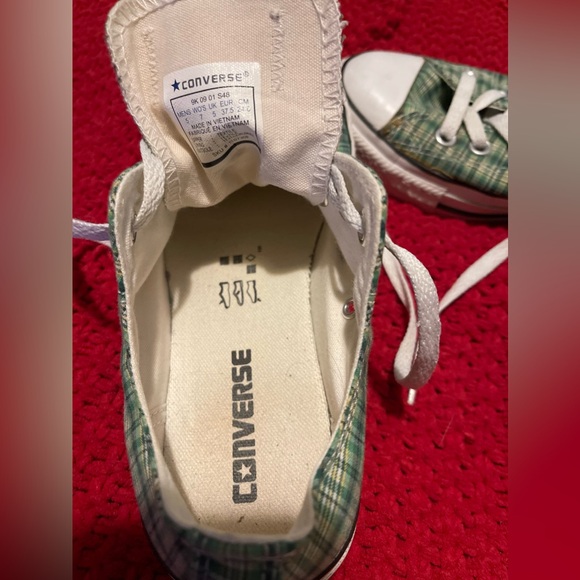 CONVERSE LOW TOP ALL STAR SNEAKERS - W7/M5 - Picture 3 of 4